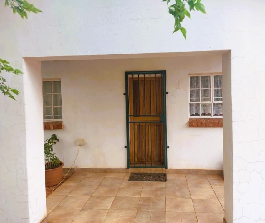 To Let commercial Property for Rent in Zilkaatsnek North West